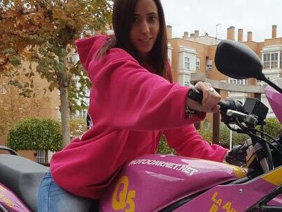 Esther de Motocarnet